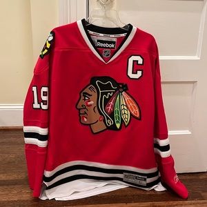 Jonathan Toews jersey